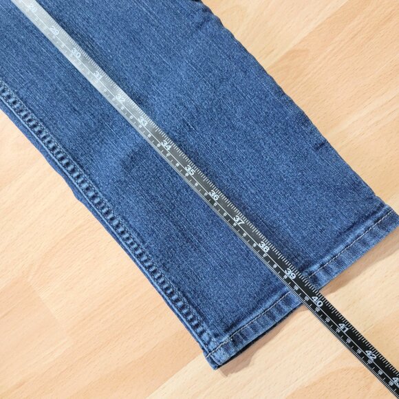 Rider's by Lee Women's Midrise Skinny Curvy Fit Jeans | Size: 10P - Picture 4 of 14